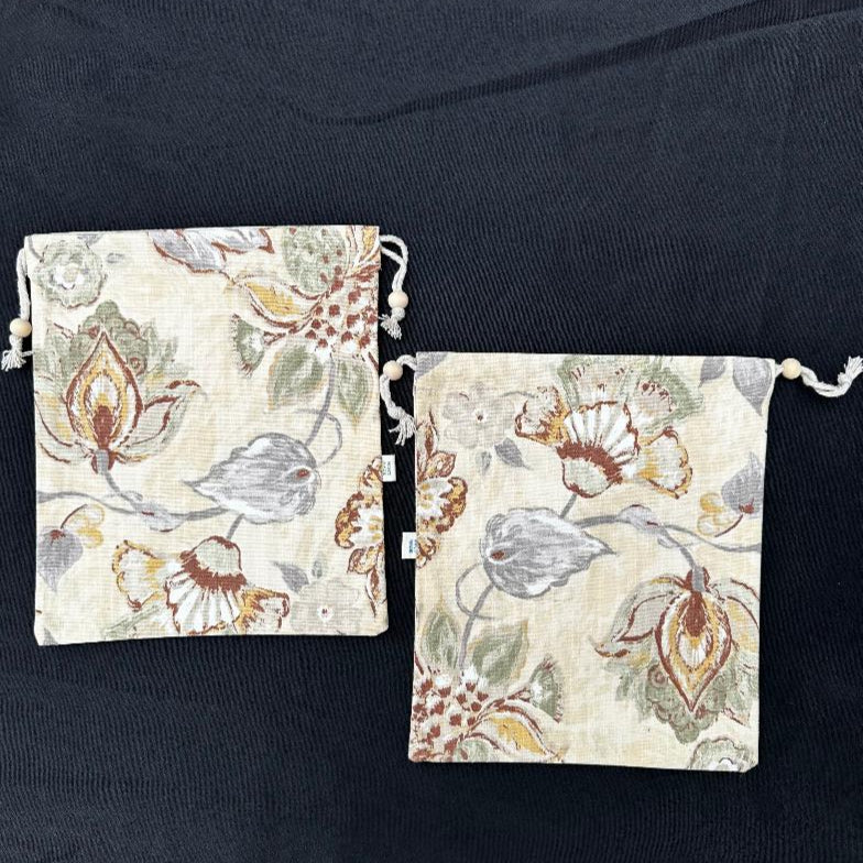 Drawstring Bag – Flowers Cream / Yellow - Practical & Unique