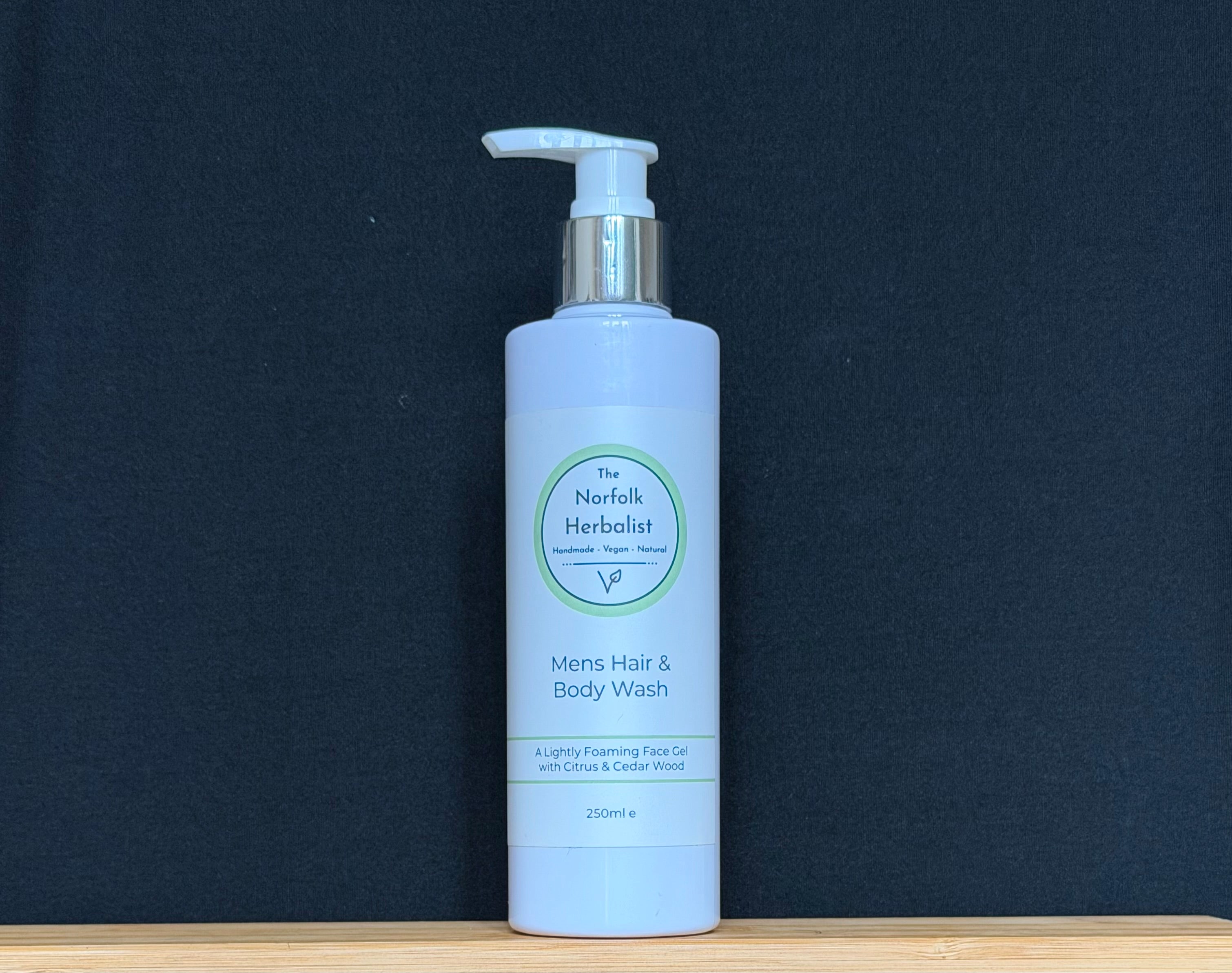 Mens Hair & Body Wash - Citrus & Cedar Wood