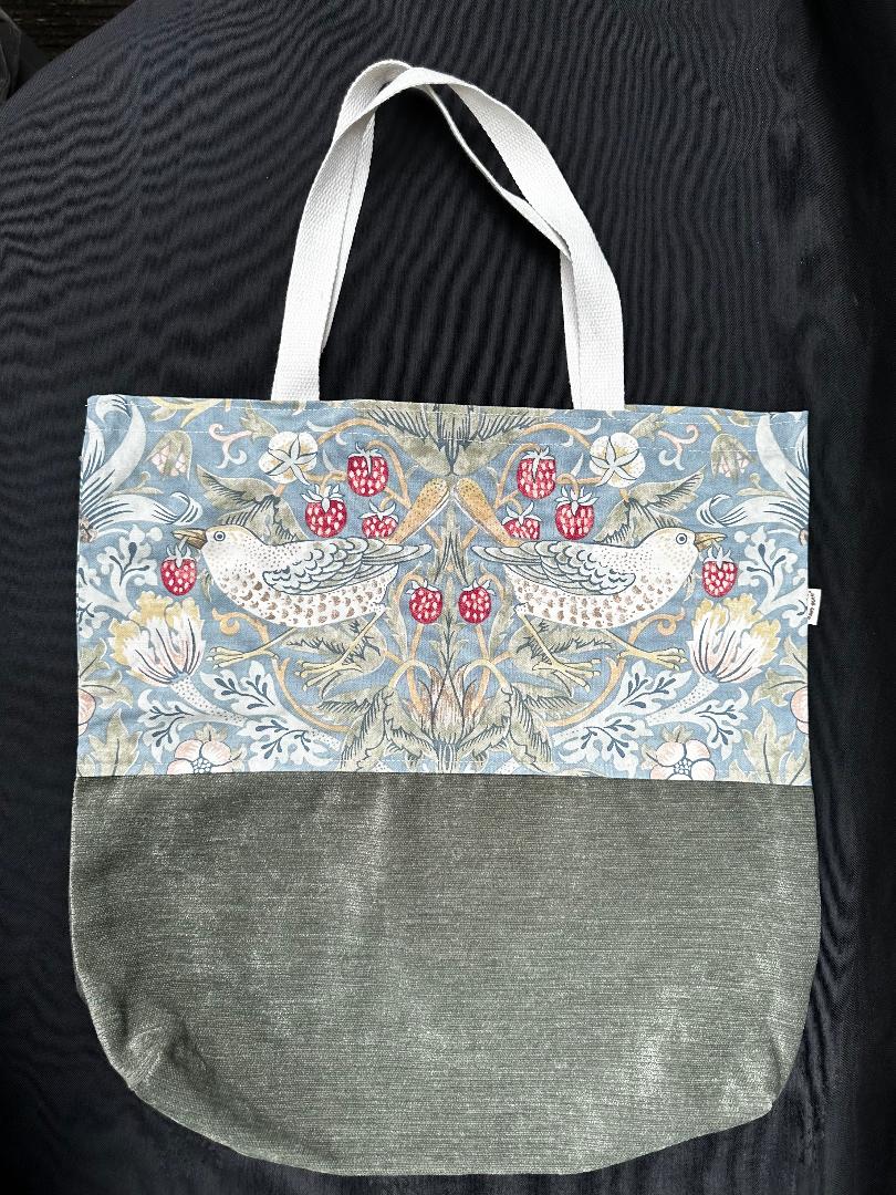 Tote Bag – Birds Green - Basic & Classic