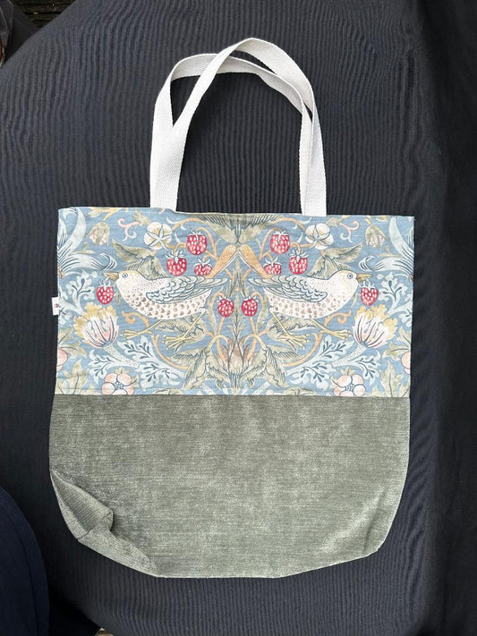 Tote Bag – Birds Green - Basic & Classic