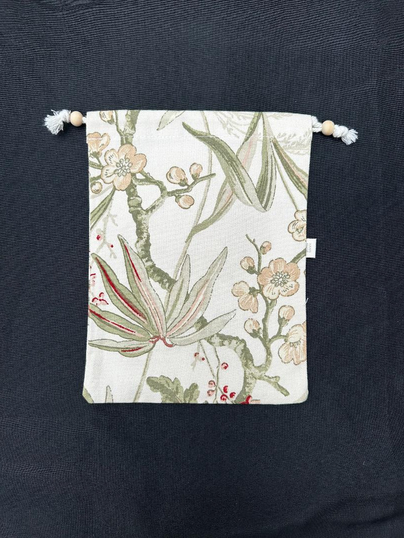 Drawstring Bag – Red Flowers - Practical & Unique
