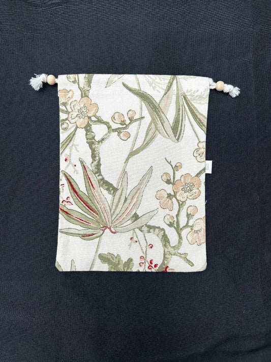 Drawstring Bag – Red Flowers - Practical & Unique
